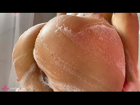 ❤️ Brunette වයිබ්‍රේටරය සමඟින් පුසි ස්වයං වින්දනයේ යෙදී ස්නානය කිරීමේදී දැඩි ලෙස සුරාන්තයට පත් කරයි ❤️ Porno අප වෙත  ❌❤